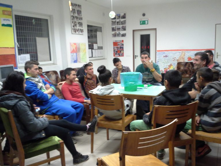 2012. Családokért – Érted! Szülői készségfejlesztő program